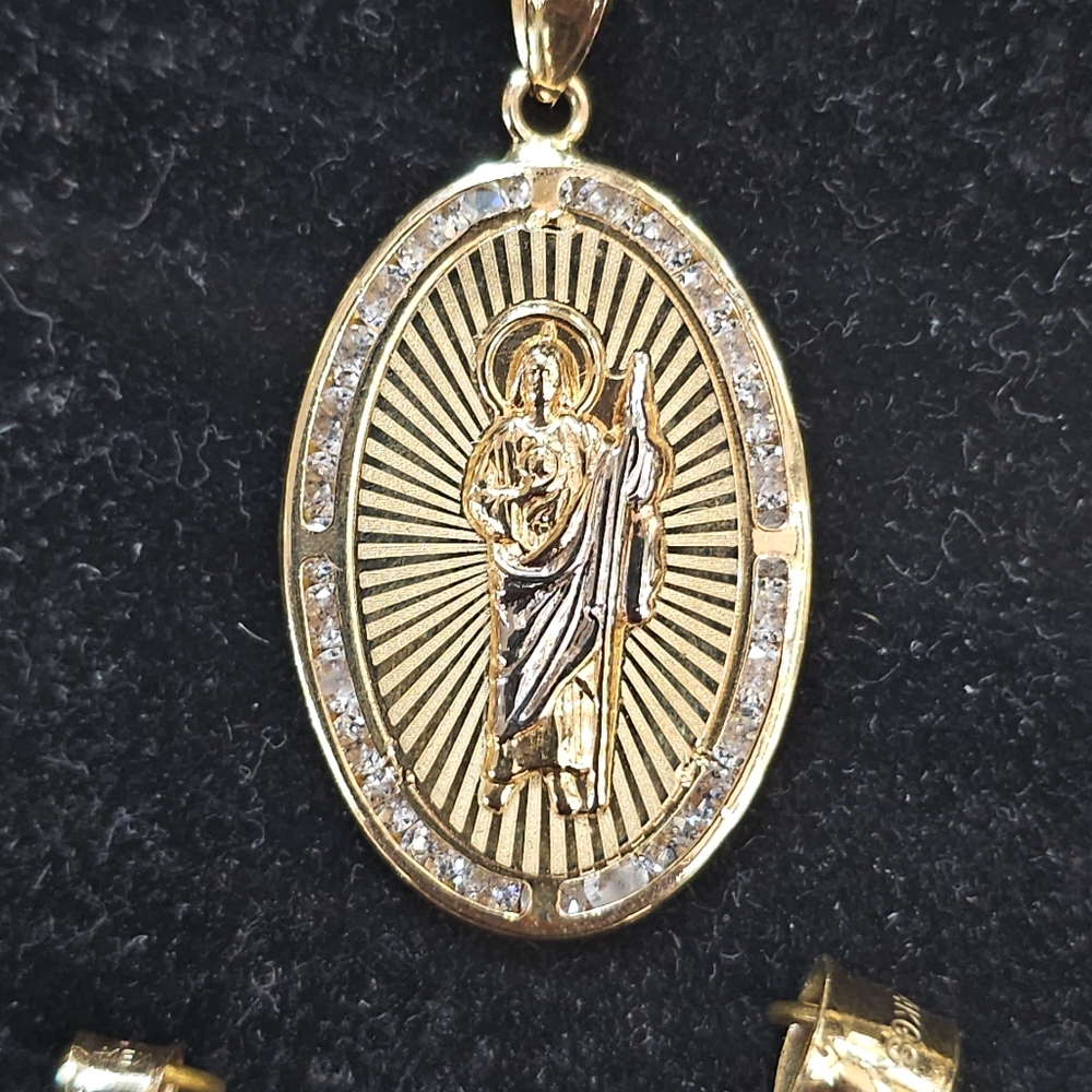 Meet your Posher, Rodríguez